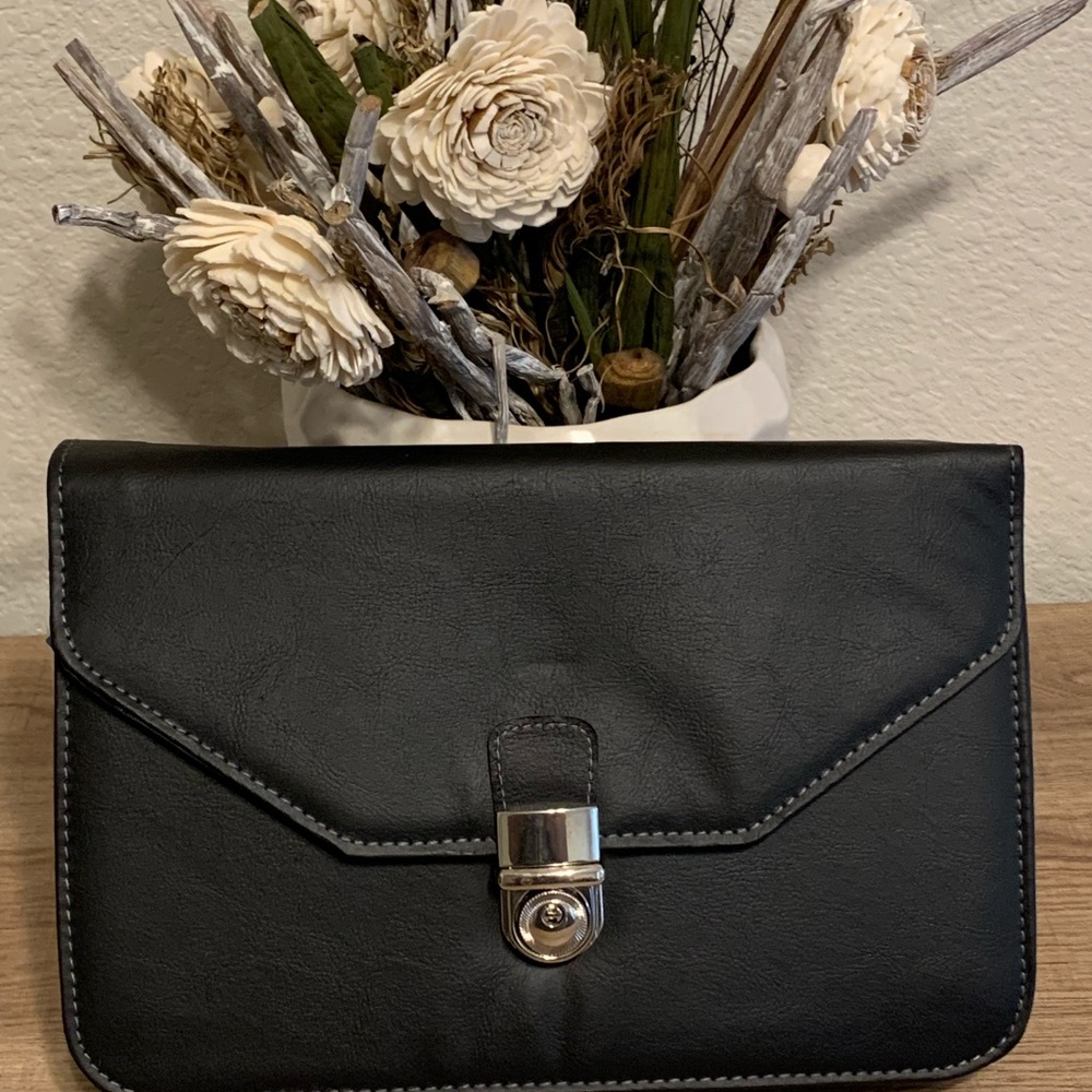 Expandable Faux Leather Clutch Purse - Picture 1 of 8